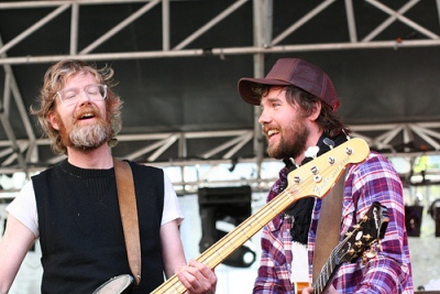 Canning on the left, Drew to his right.
