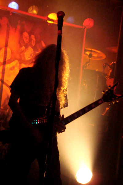 Destruction live at Station 4