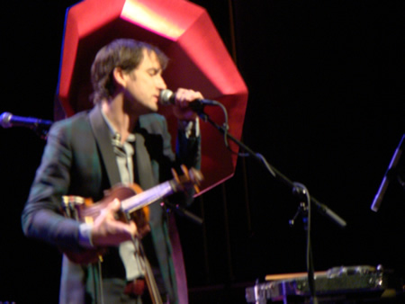 andrew-bird-left-red-horn