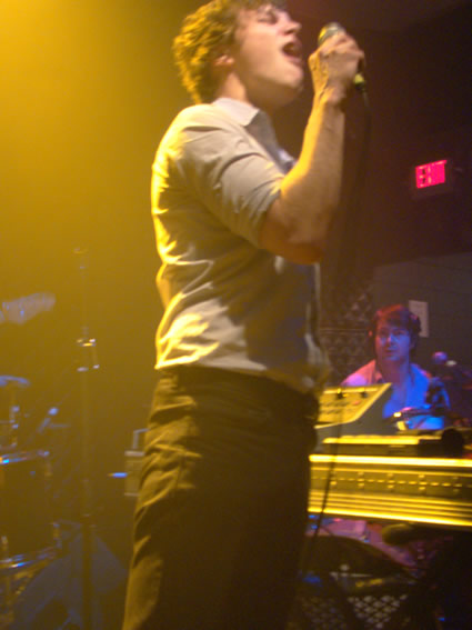 freidnly-fires-singer-yellow