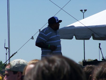 I Self Devine taking a quick breather during one of his songs