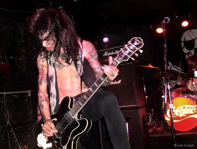 Cocaine live @ 400 Bar